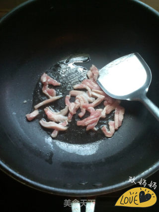 Stir-fried Shredded Pork with Dandelion recipe