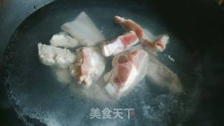 Braised Pork Ribs with Carrots recipe