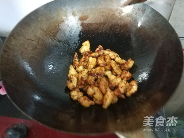 Stir-fried Chicken with New Sauce recipe