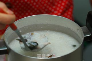 Hong Kong-style Preserved Egg and Lean Meat Porridge recipe