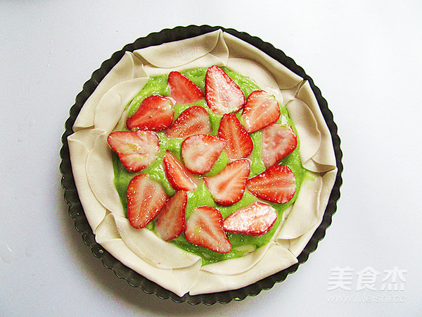 Strawberry Pea Mashed Dumpling Crust Pizza recipe