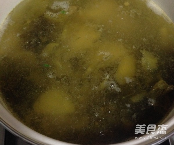 Thick Soup Bao Sauerkraut Fish Hot Pot recipe