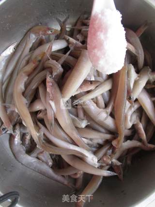 Fried Small Sea Fish recipe