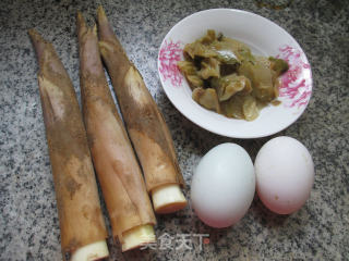 Pickled Mustard Slices, Duck Egg and Fried Whip Bamboo Shoots recipe