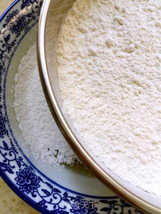 Bean Paste and Egg Yolk Mooncakes recipe