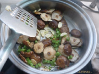 Fried Shiitake Mushrooms with Garlic recipe
