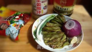 Sauce-flavored Eggplant Meat Buns recipe