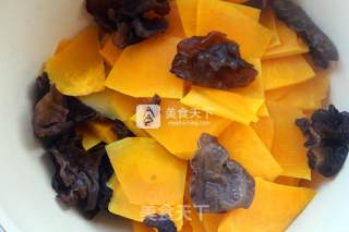 Stir-fried Pumpkin with Mixed Vegetables recipe