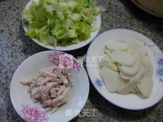 Stir-fried Rice Cake with Pork Belly and Lettuce recipe