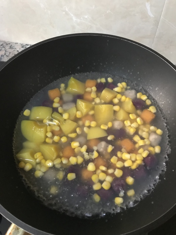 Sweet Yellow Peach Corn Taro Soup recipe