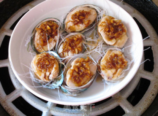 Steamed Abalone with Garlic Vermicelli recipe