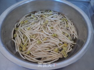 Fried Enoki Mushroom with Soybean Sprouts recipe