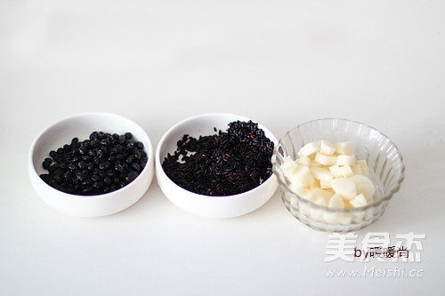 Black Bean and Purple Rice Yam Drink recipe