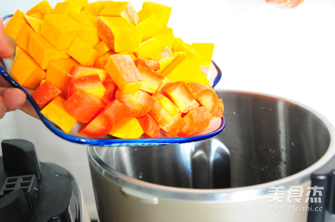 Pumpkin Carrot Bisque recipe
