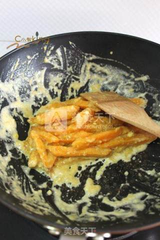 Baked Pumpkin with Salted Egg Yolk recipe