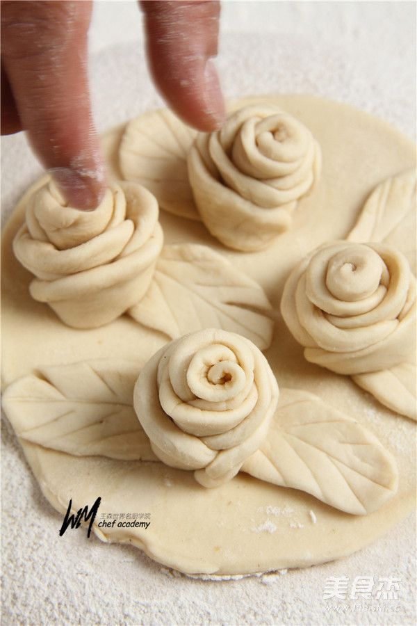 Rose Decoration Bread recipe