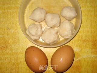 Scrambled Eggs with Cuttlefish Balls recipe