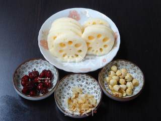 Red Date and Lotus Root Soup recipe