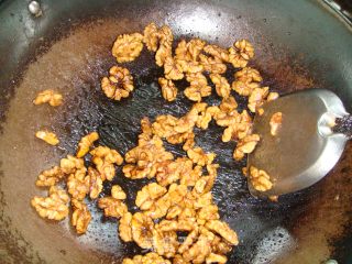 Hanging Frosted Walnuts recipe