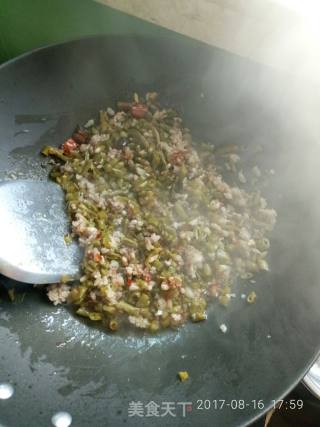 Stir-fried Minced Pork with Sour Cowpea recipe