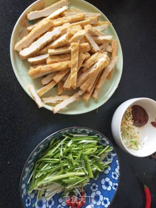 Stir-fried Garlic Sprouts recipe