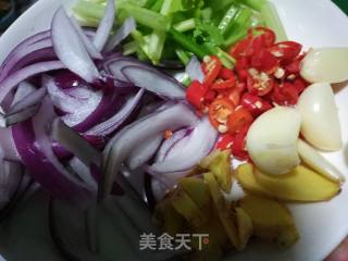 How to Make Dry Pot Spicy Bullfrog recipe