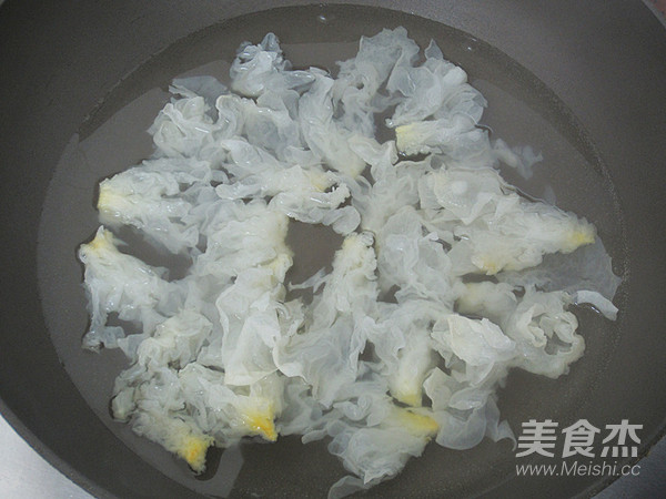 Cold White Fungus recipe