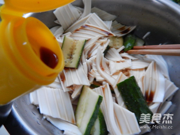 Cucumber Taro Noodles recipe