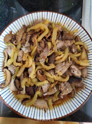 Steamed Pigeon with Mushrooms and Mustard recipe