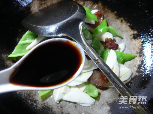 Stir-fried Spicy Sausage with Hot Pepper recipe