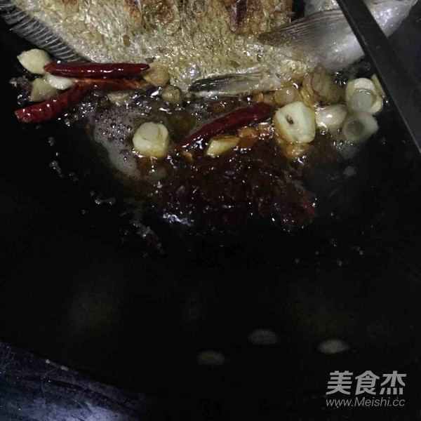 Braised Wuchang Fish Bream recipe