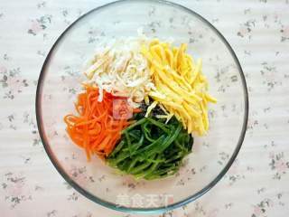 Spinach, Carrot and Egg Shreds recipe