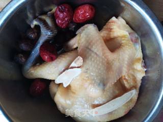 Stewed Chicken with Red Dates and Longan recipe