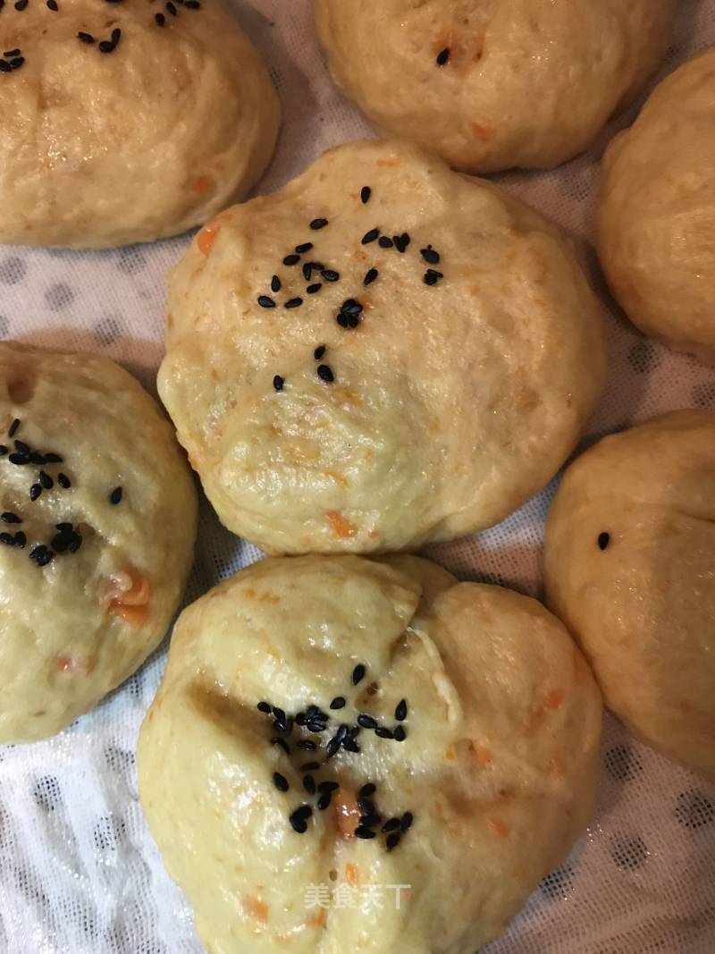 Milky Carrot Buns recipe