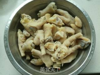 Lemon Hot and Sour Chicken Feet recipe