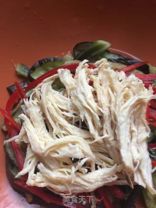 Shredded Eggplant Mixed with Chicken Breast recipe