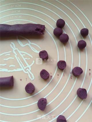 Sakura Coconut Milk Taro Balls recipe