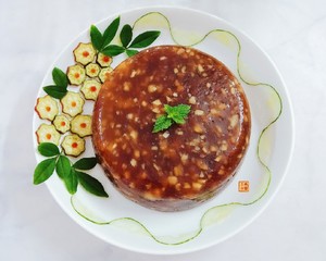 Creative Cauliflower Platter (four Seasons of Vegetables and Fruits) recipe