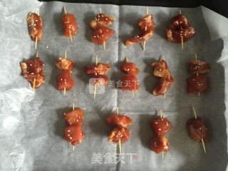 Double Flavor Toothpick Meat (honey Sauce Version & Garlic Spicy Flavor Version) recipe