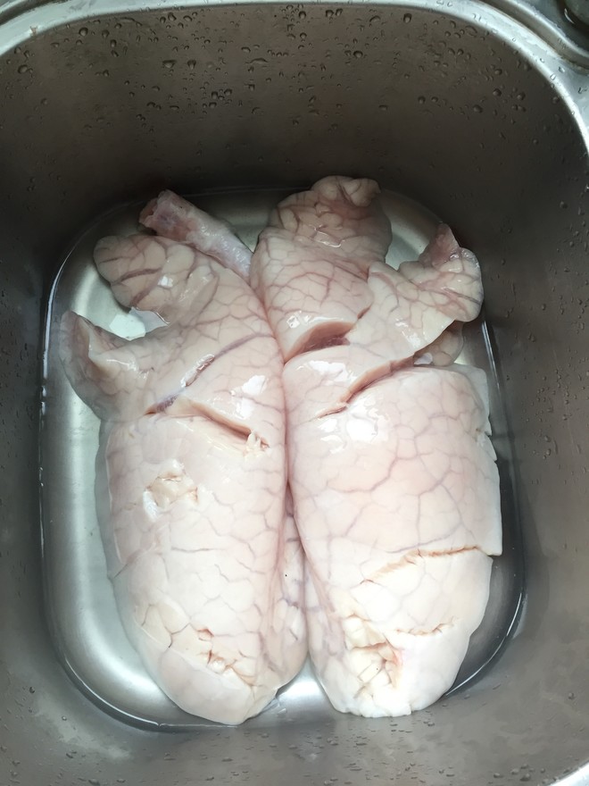 How to Clean Pig Lungs recipe