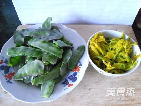 Lentils Roasted Day Lily recipe