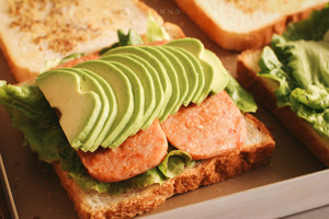 How to Make Super Thick Marsh Sandwiches~detailed Tip! Avocado Egg Luncheon Meat Sandwich~ recipe