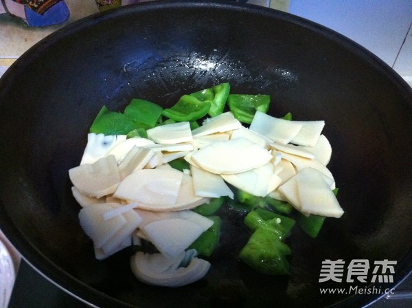 Fried Pork with Bamboo Shoots recipe