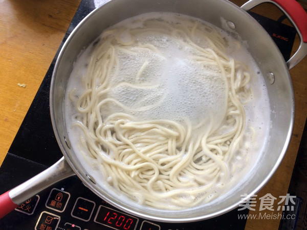 Handmade Noodles with Sauce recipe