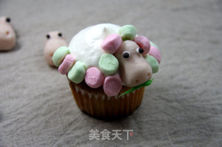 New Year is about to be Proud of The Sheep-marshmallow Sheep Cup Cake recipe