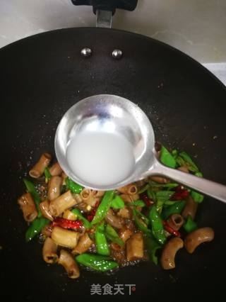 Stir-fried Bitter Sausage with Hot Peppers recipe