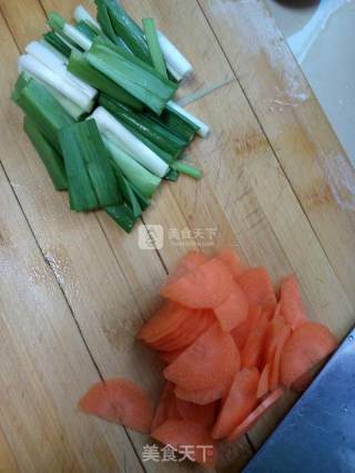 Scrambled Eggs with Fungus recipe