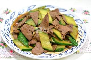 Fried Pork Liver with Cucumber recipe