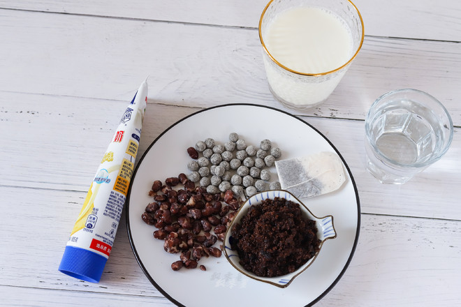 Dirty Honey Bean Milk Tea recipe