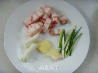 Simple Home-cooked Flavor---simmered Miscellaneous Fish in Sauce recipe